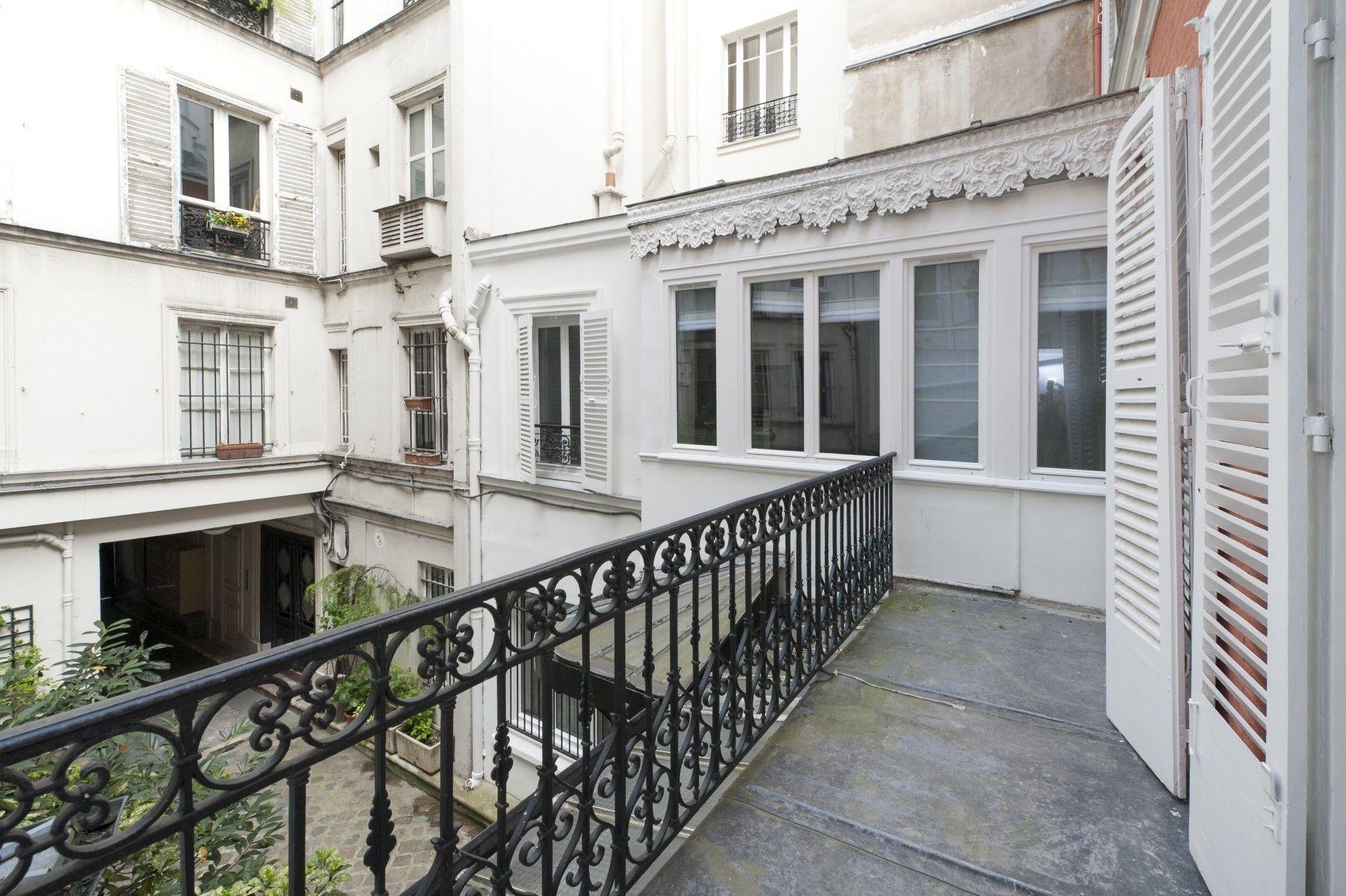 Yuna Blanche - Serviced *